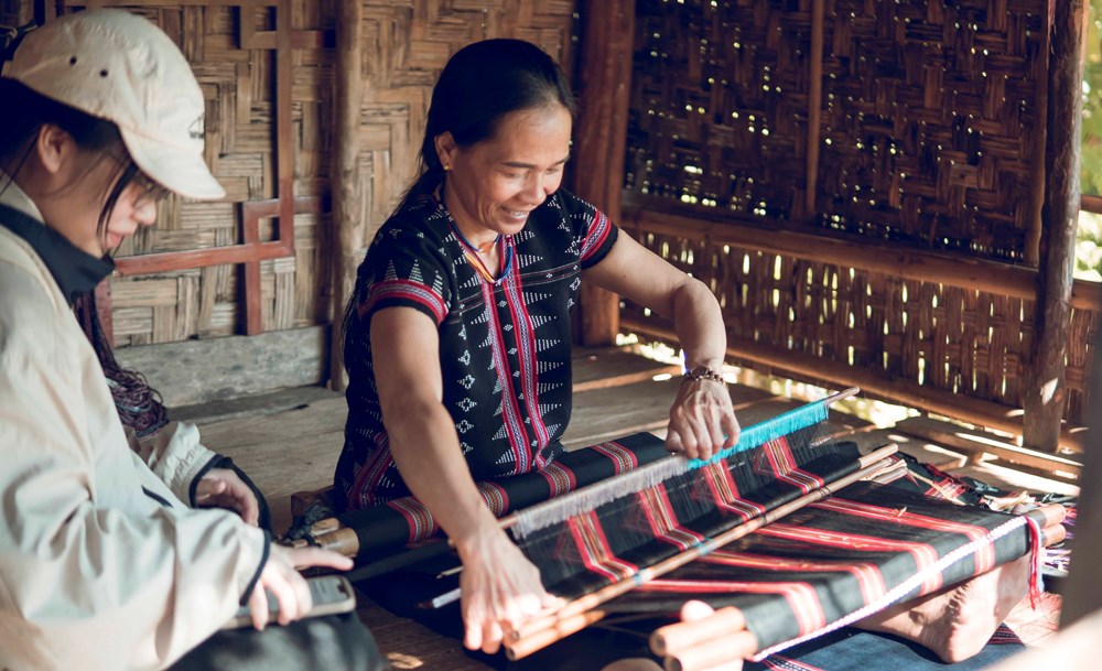 Khi người trẻ kể chuyện văn hóa Cơ Tu bằng ngôn ngữ truyền thông hiện đại - ảnh 3