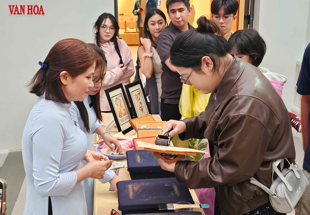 Khai mạc trưng bày chuyên đề “Bảo vật quốc gia - Di sản trong lòng Đà Nẵng” - ảnh 9