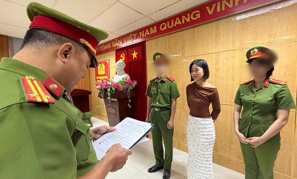 Khởi tố cô gái 9X dùng hợp đồng đất giả để chiếm đoạt tiền góp vốn - ảnh 2