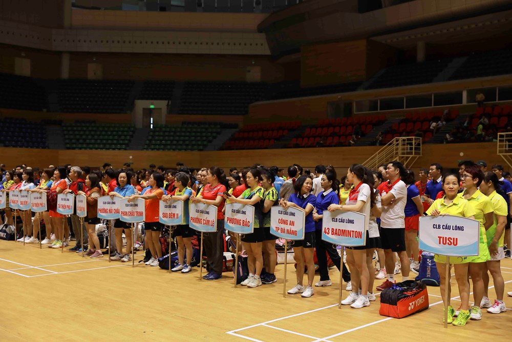 Khai mạc Giải cầu lông, bóng bàn trung cao tuổi các CLB Đà Nẵng năm 2025 - ảnh 2