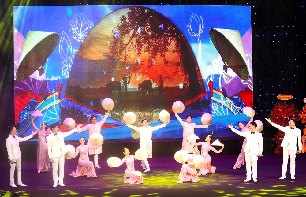 Đặc sắc chương trình giao lưu nghệ thuật Việt Nam - Liên bang Nga - ảnh 3