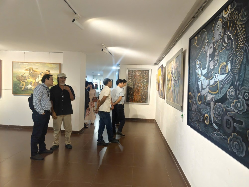 Trưng bày 55 tác phẩm tiêu biểu tại Triển lãm “Mỹ thuật Đà Nẵng 2025” - ảnh 4