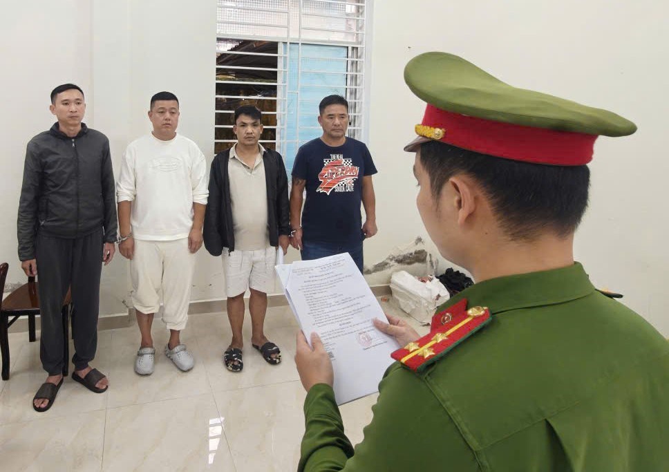 Triệt phá ổ nhóm giam giữ con nợ trong khách sạn - ảnh 2