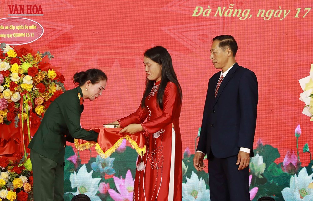 Bảo tàng Quân khu 5 tiếp nhận hơn 200 kỷ vật quý - ảnh 2