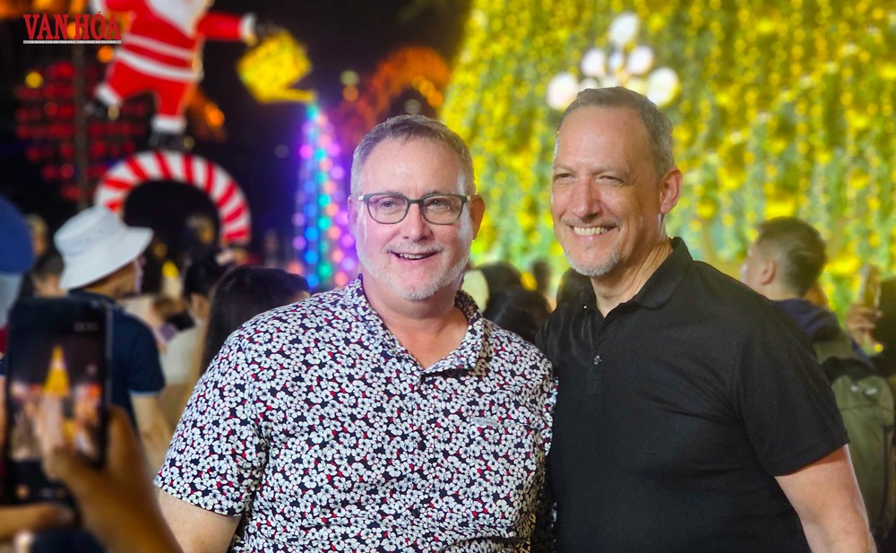 Đà Nẵng lung linh sắc màu Giáng sinh 2025 - ảnh 9