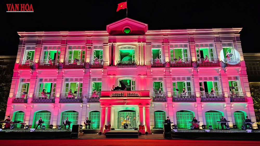 Da Nang Concert số 2 “Dòng chảy bất tận” gây ấn tượng trong đêm đầu năm mới - ảnh 3