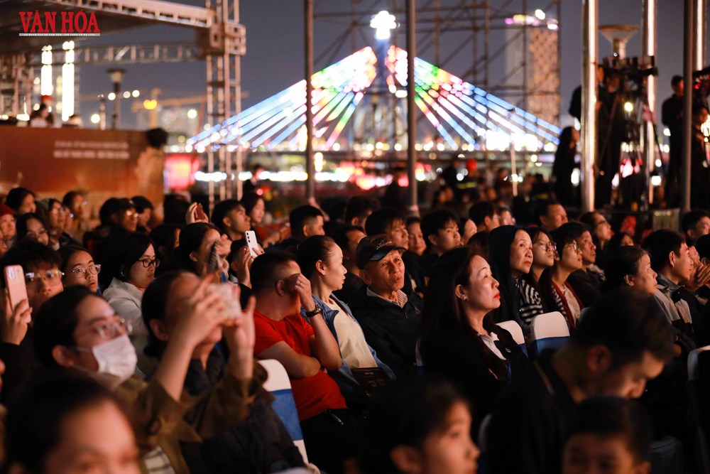 Da Nang Concert số 2 “Dòng chảy bất tận” gây ấn tượng trong đêm đầu năm mới - ảnh 9