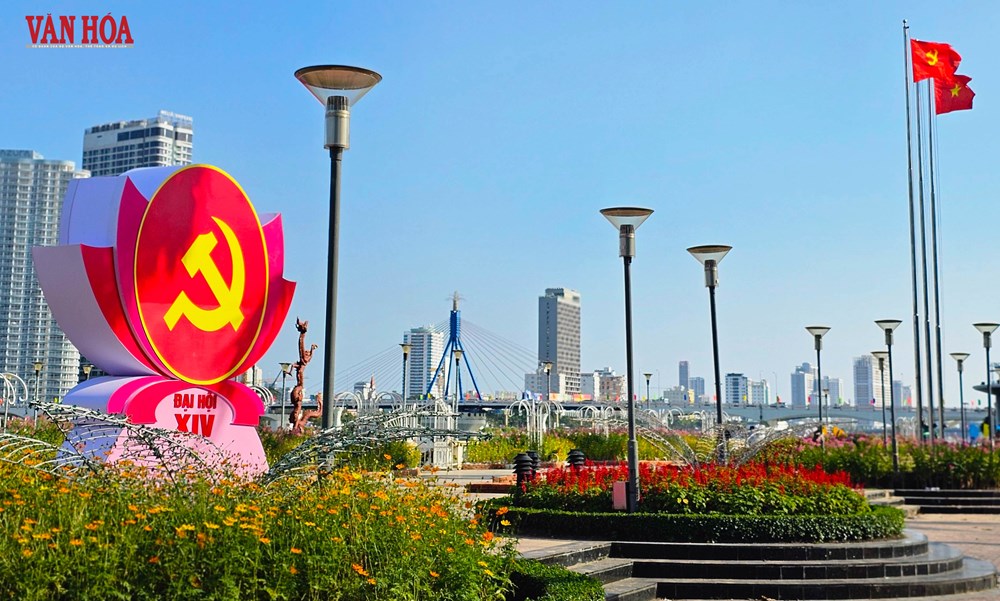 Phố phường Đà Nẵng rực rỡ cờ hoa chào mừng Đại hội XIV của Đảng - ảnh 15