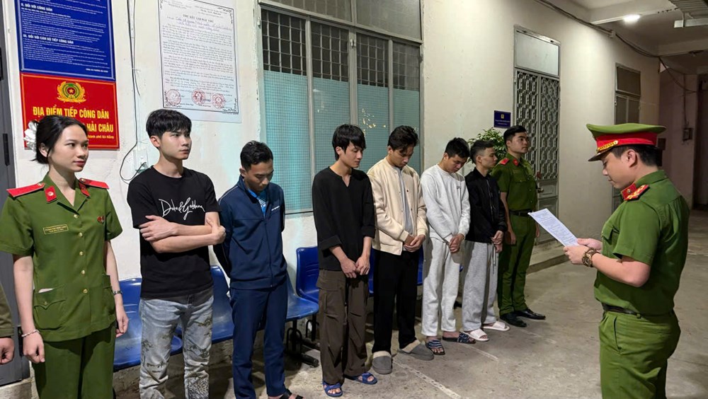 Triệt phá đường dây lừa đảo đầu tư tiền ảo giả danh Nasdaq - ảnh 1