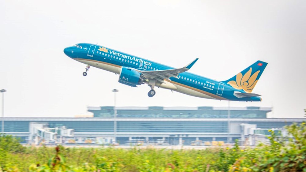 Vietnam Airlines dự kiến khôi phục đường bay Vinh - Đà Nẵng dịp Tết Nguyên đán - ảnh 1