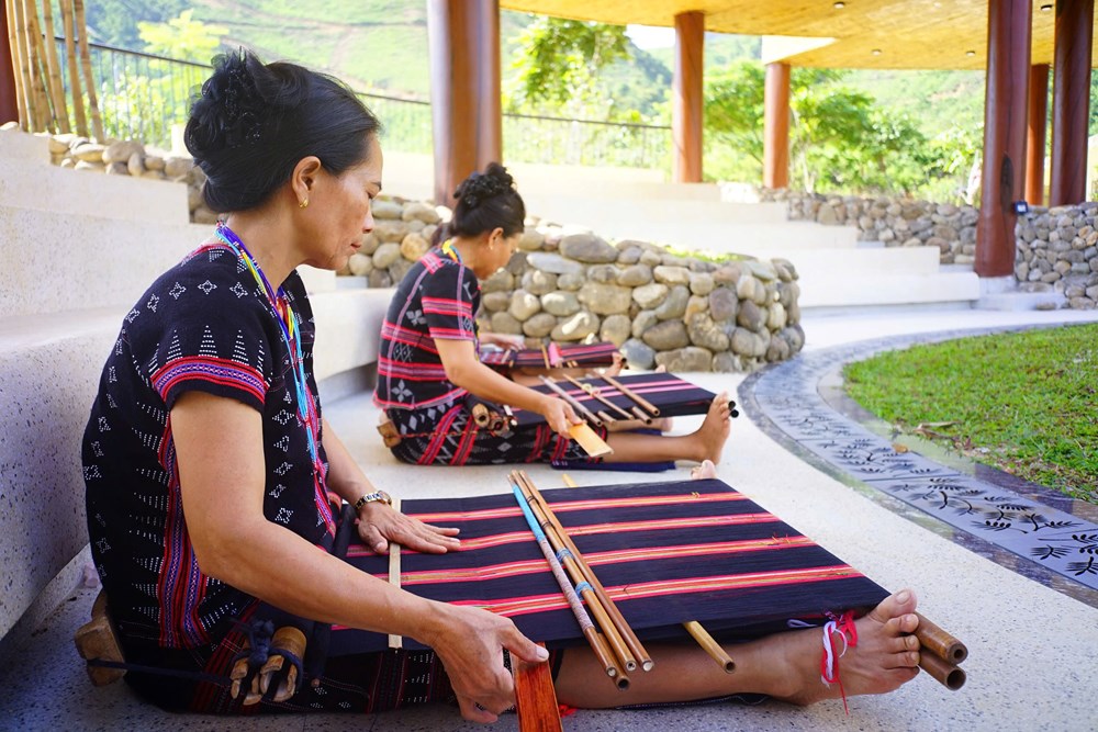 Giữ hồn văn hóa Cơ Tu bên dòng Cu Đê - ảnh 4