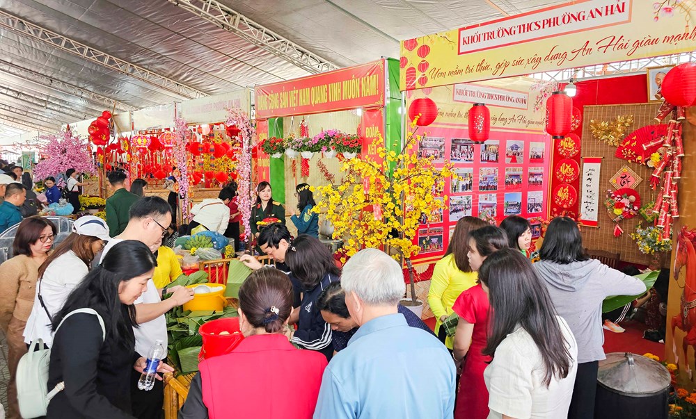 Ấm áp Ngày hội “Bánh chưng xanh - Tết yêu thương” bên bờ sông Hàn - ảnh 7