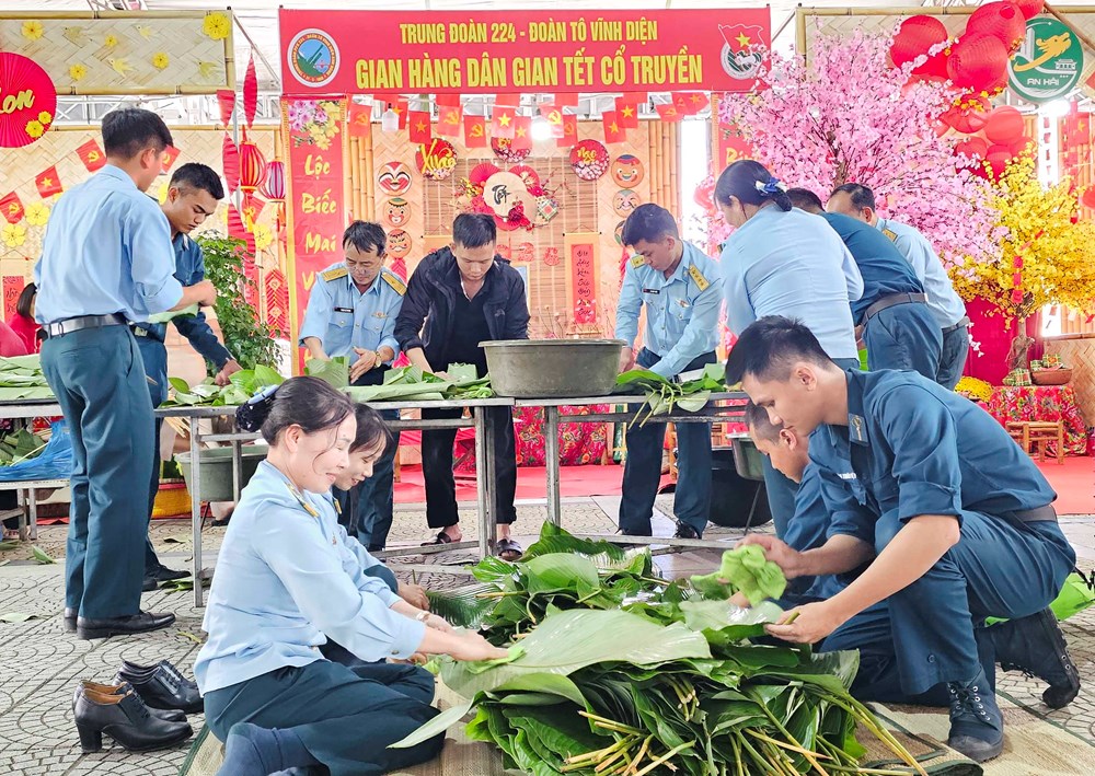 Ấm áp Ngày hội “Bánh chưng xanh - Tết yêu thương” bên bờ sông Hàn - ảnh 4