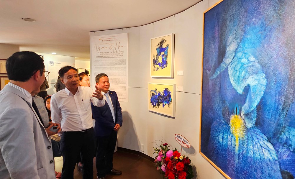 Khai mạc Triển lãm “Ngựa và hoa trong sáng tác của Lê Bá Đảng” tại Đà Nẵng - ảnh 12