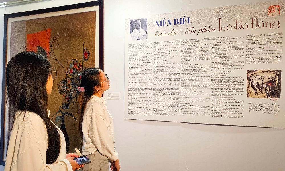 Khai mạc Triển lãm “Ngựa và hoa trong sáng tác của Lê Bá Đảng” tại Đà Nẵng - ảnh 11