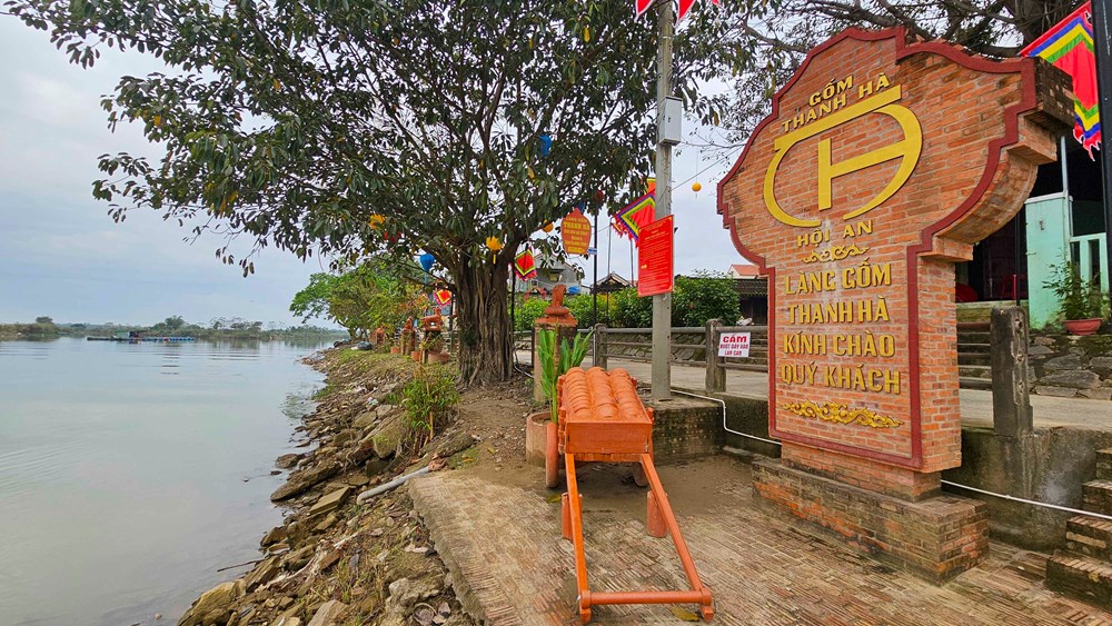 Về Thanh Hà xem thợ gốm làm linh vật đón xuân - ảnh 1