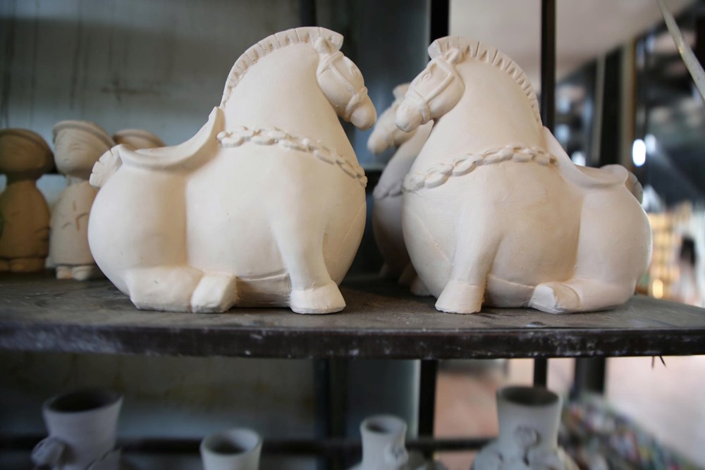 Về Thanh Hà xem thợ gốm làm linh vật đón xuân - ảnh 4