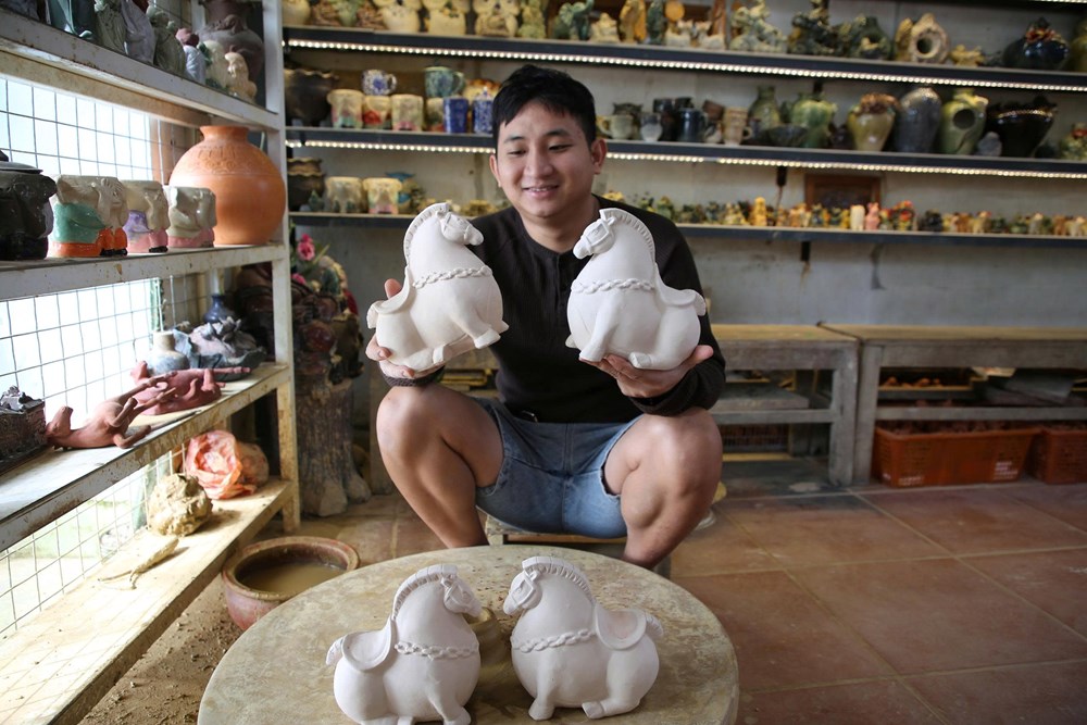 Về Thanh Hà xem thợ gốm làm linh vật đón xuân - ảnh 5