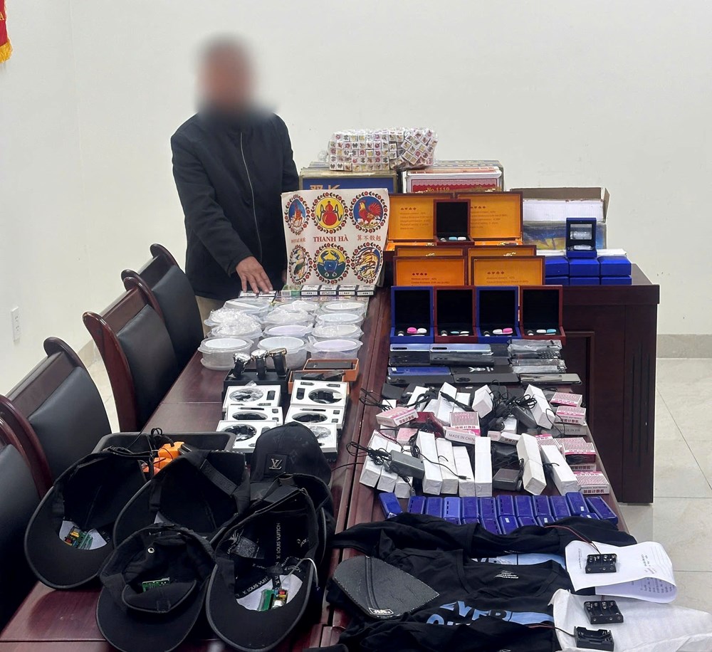 Triệt xóa 2 điểm mua bán thiết bị gian lận trong đánh bạc tại Đà Nẵng - ảnh 1