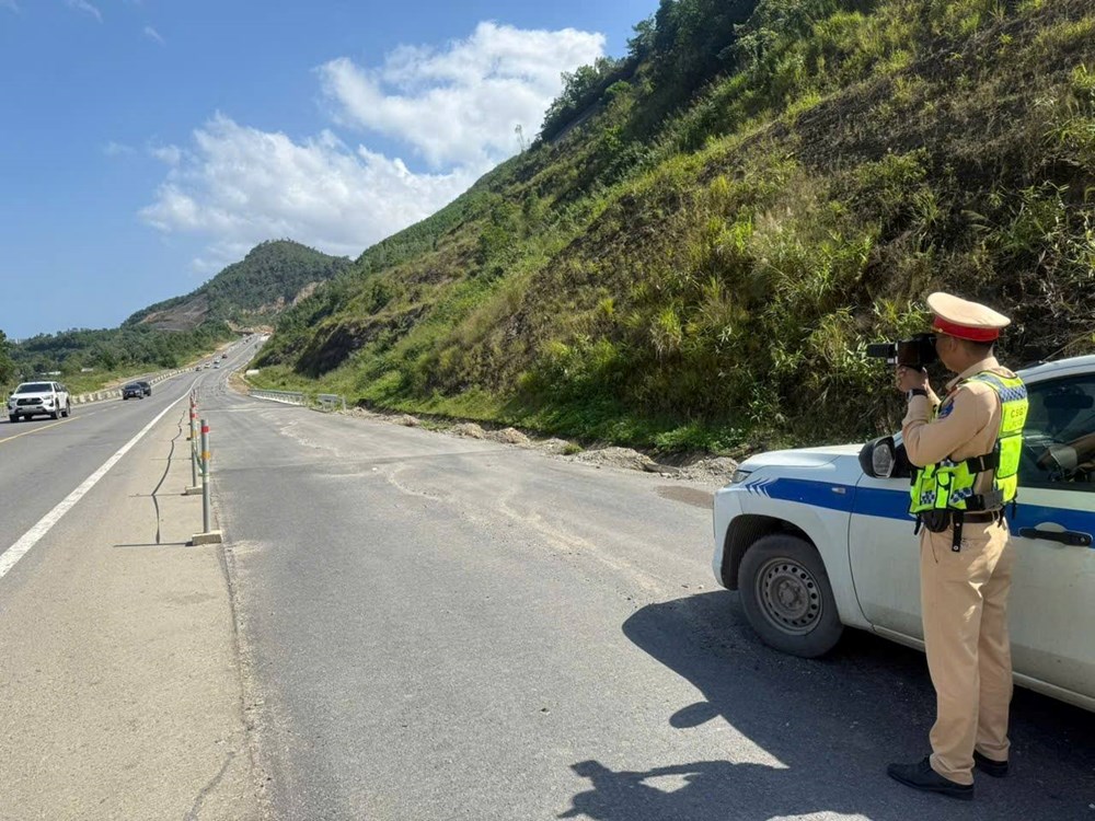 Đà Nẵng bảo đảm ATGT tuyến La Sơn - Hòa Liên - ảnh 1