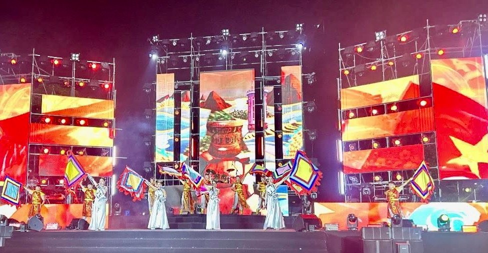 Đặc sắc chương trình nghệ thuật “Nắng xuân phố mới” - ảnh 1