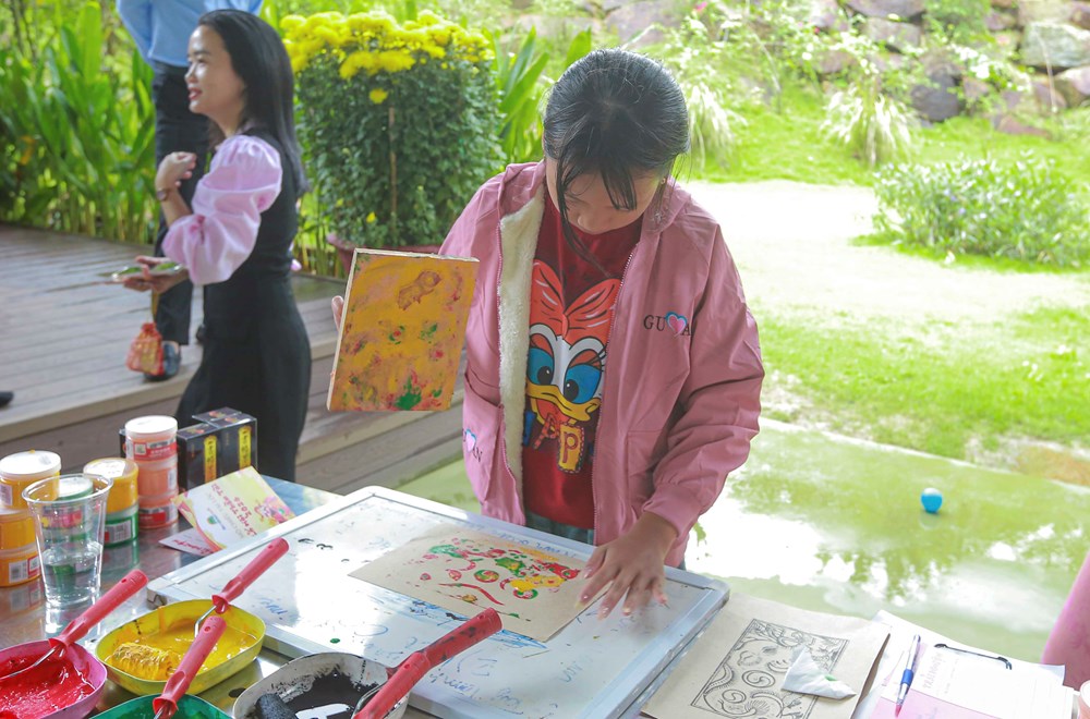 Rộn ràng du khách đón Xuân với lễ hội Thần Tài 2026 - ảnh 12