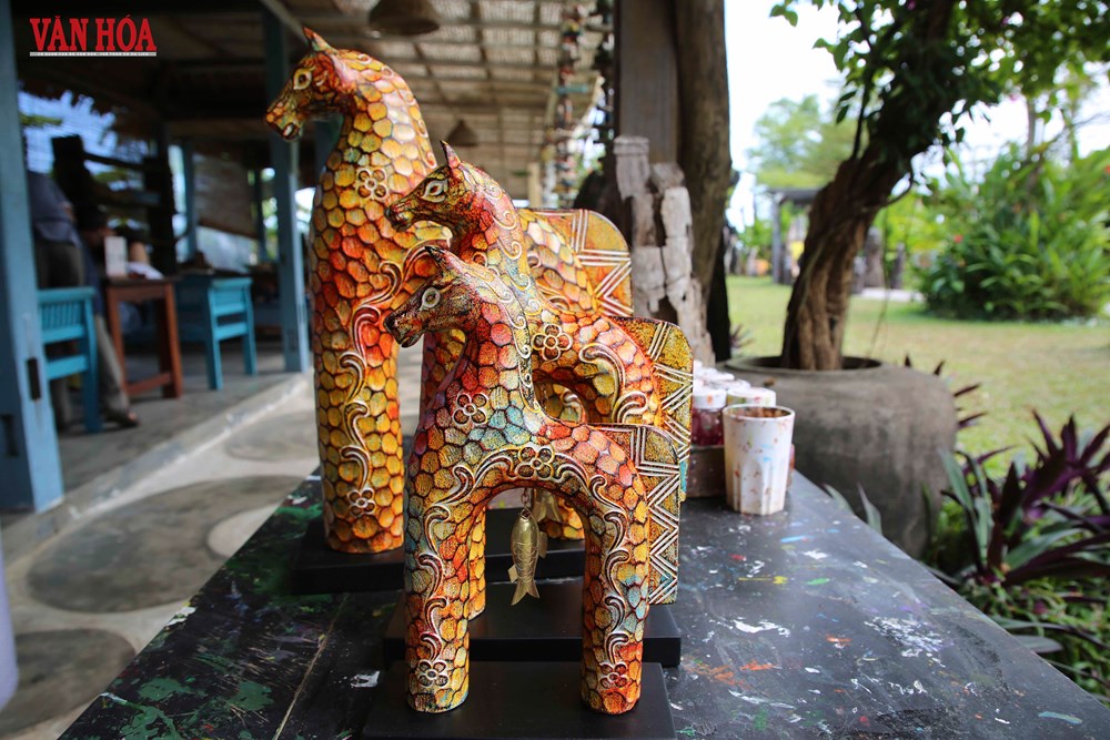 Độc đáo linh vật ngựa gỗ ở làng Củi Lũ  - ảnh 9