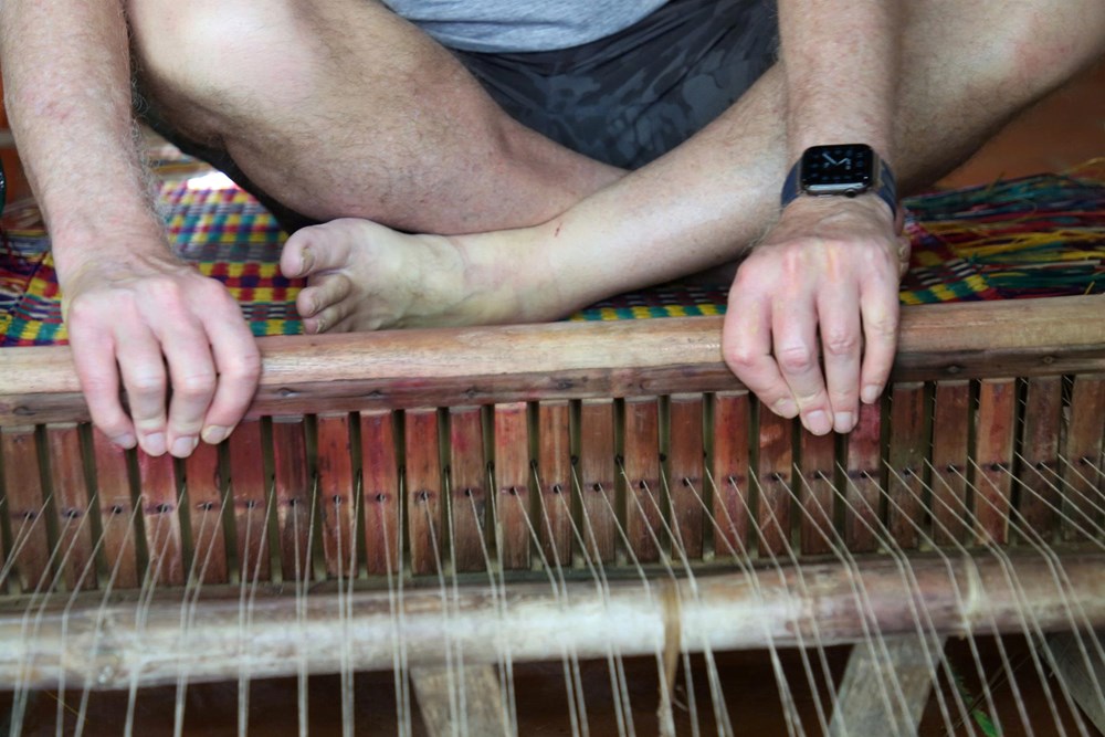 Du khách quốc tế hào hứng trải nghiệm làng nghề Kim Bồng - ảnh 11