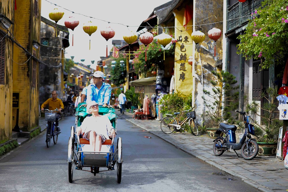 Khám phá Đà Nẵng chậm rãi qua từng vòng bánh xe xích lô - ảnh 2