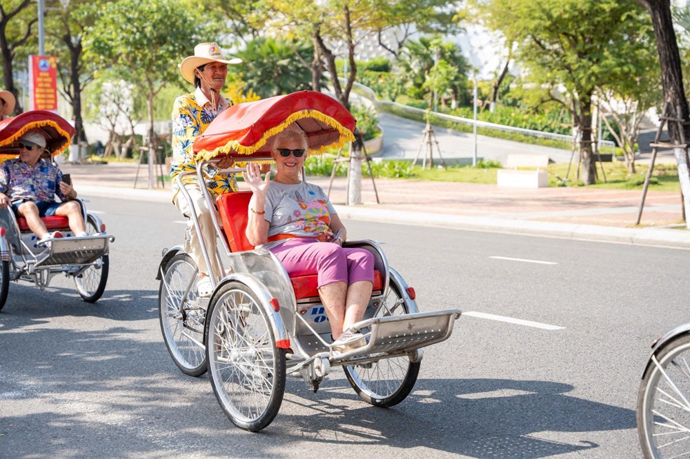 Khám phá Đà Nẵng chậm rãi qua từng vòng bánh xe xích lô - ảnh 1