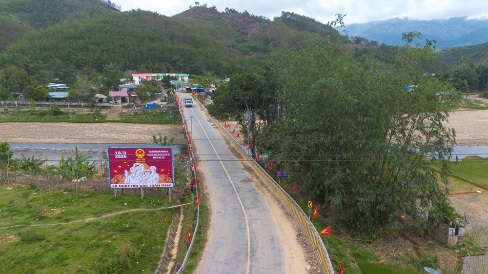 Không khí bầu cử rộn ràng ở vùng cao Đà Nẵng - ảnh 2