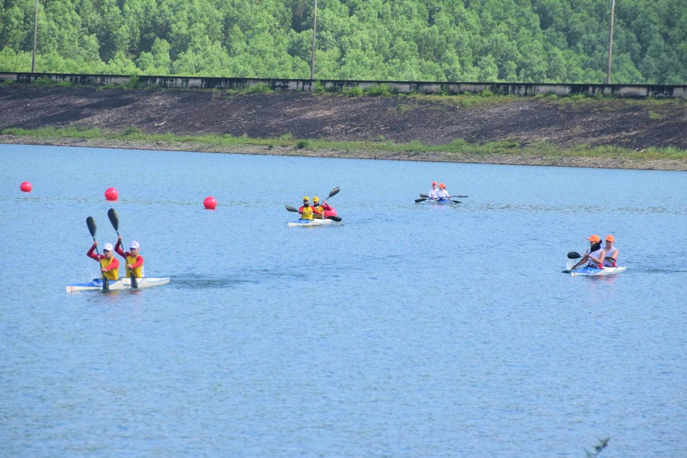 Khởi tranh giải đua thuyền Rowing và Canoeing vô địch quốc gia tại Đà Nẵng - ảnh 3