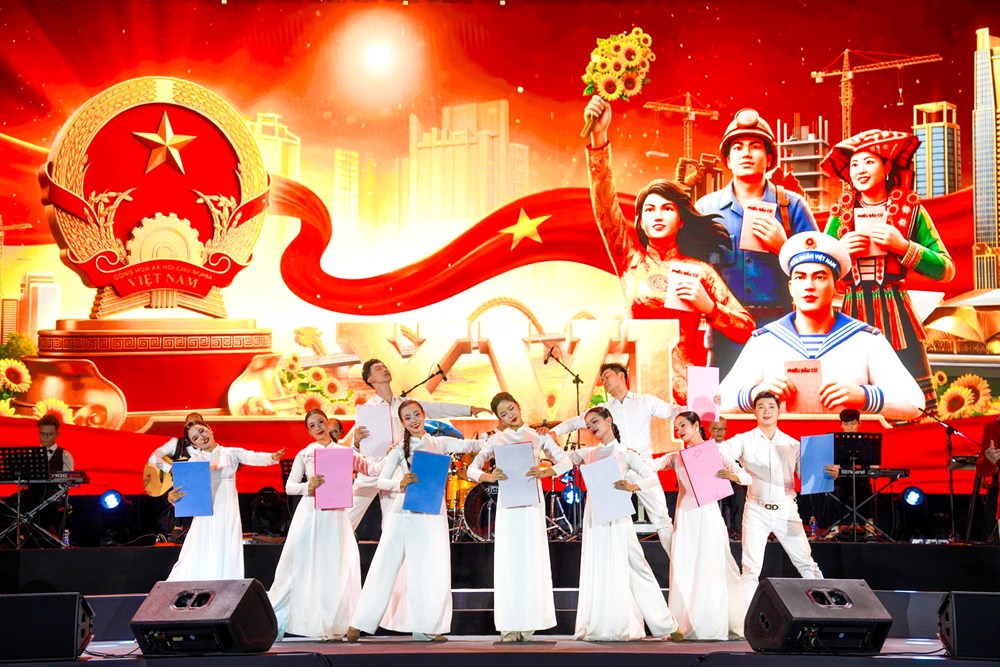 Đặc sắc chương trình nghệ thuật “Gửi trọn niềm tin” chào mừng bầu cử - ảnh 4