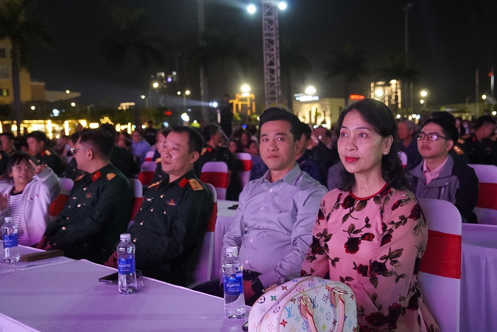 Đặc sắc chương trình nghệ thuật “Gửi trọn niềm tin” chào mừng bầu cử - ảnh 8