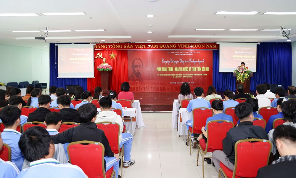 Trưng bày tài nguyên thông tin và nói chuyện chuyên đề về chí sĩ Phan Châu Trinh - ảnh 1