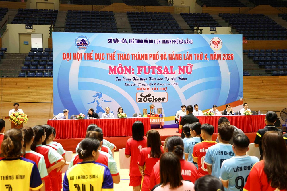 Sôi nổi giải futsal nữ Đại hội TDTT TP Đà Nẵng lần thứ X - ảnh 1