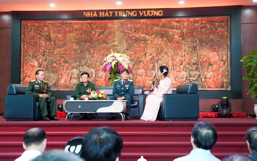 Talkshow “Ngày Giải phóng” tái hiện ký ức hào hùng, lan tỏa niềm tự hào dân tộc - ảnh 1