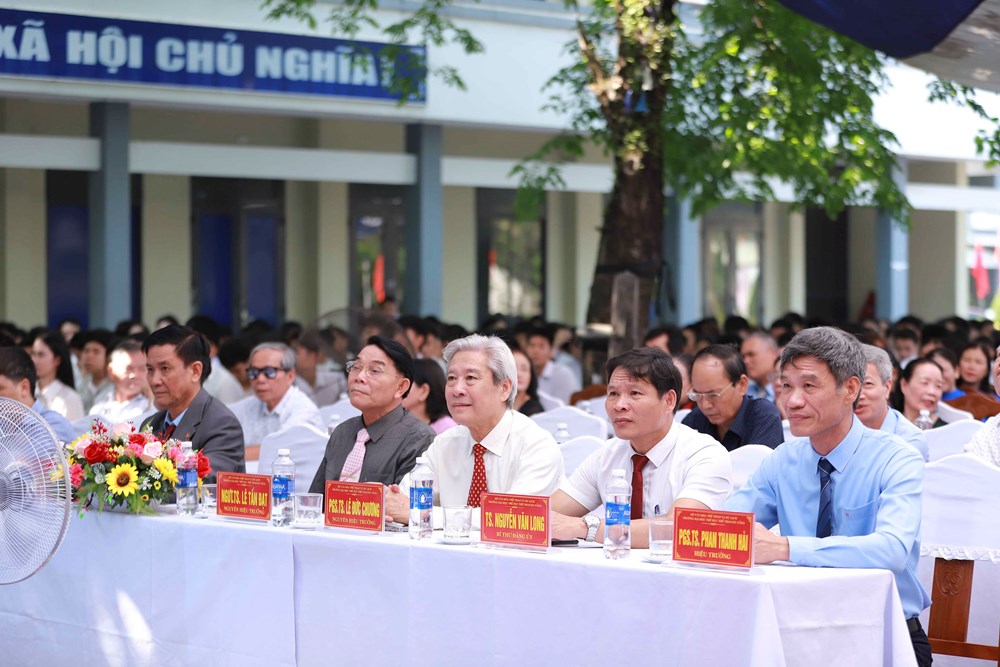 Trường Đại học Thể dục Thể thao Đà Nẵng kỷ niệm 80 năm Ngày truyền thống ngành TDTT - ảnh 3