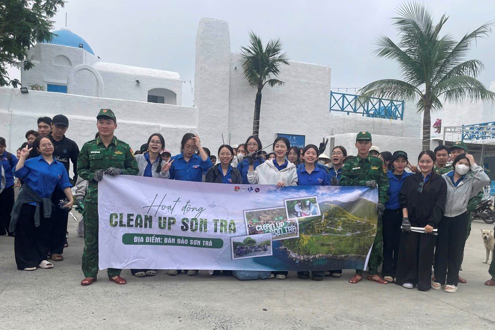 “Clean Up Son Tra” lan tỏa lối sống xanh - ảnh 1