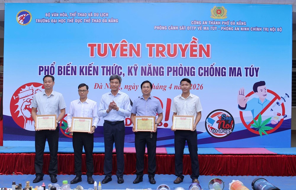 Trường Đại học Thể dục thể thao Đà Nẵng tăng cường tuyên truyền kỹ năng phòng, chống ma túy cho sinh viên - ảnh 4