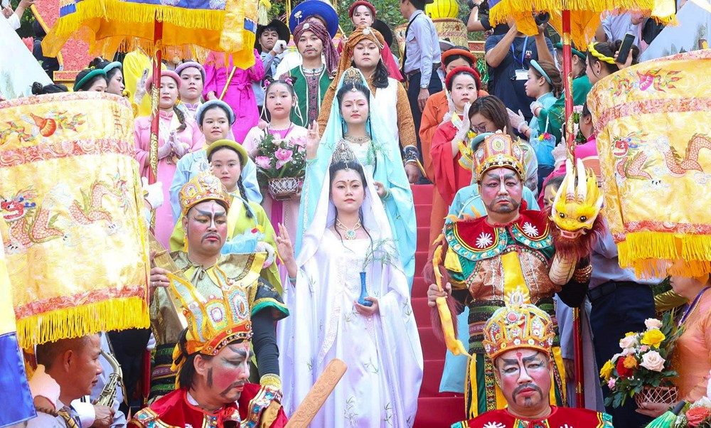 Trang nghiêm Lễ vía Đức Bồ tát Quán Thế Âm - ảnh 4