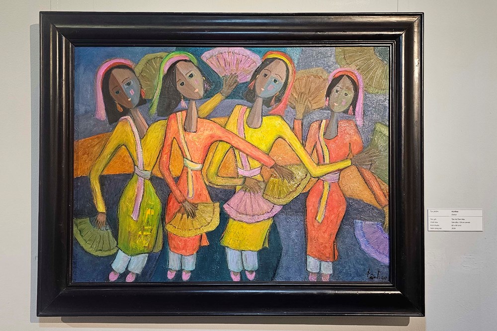 Nghệ sĩ Đà Nẵng kể chuyện quê hương qua triển lãm “Sắc màu đất Quảng” - ảnh 4