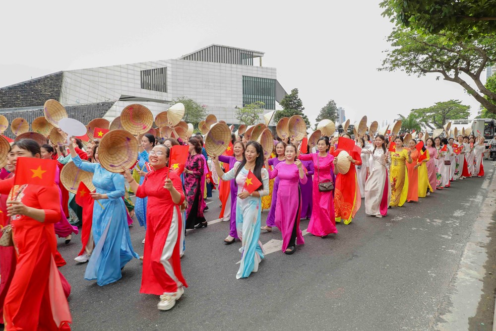 Đà Nẵng: Diễu hành áo dài quy mô lớn, lan tỏa vẻ đẹp Việt - ảnh 9