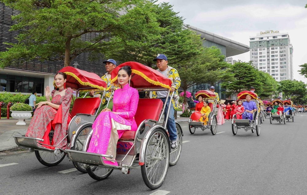 Đà Nẵng: Diễu hành áo dài quy mô lớn, lan tỏa vẻ đẹp Việt - ảnh 13