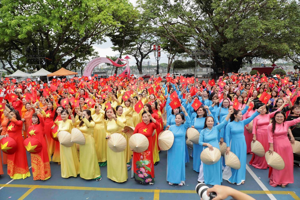 Đà Nẵng: Diễu hành áo dài quy mô lớn, lan tỏa vẻ đẹp Việt - ảnh 3
