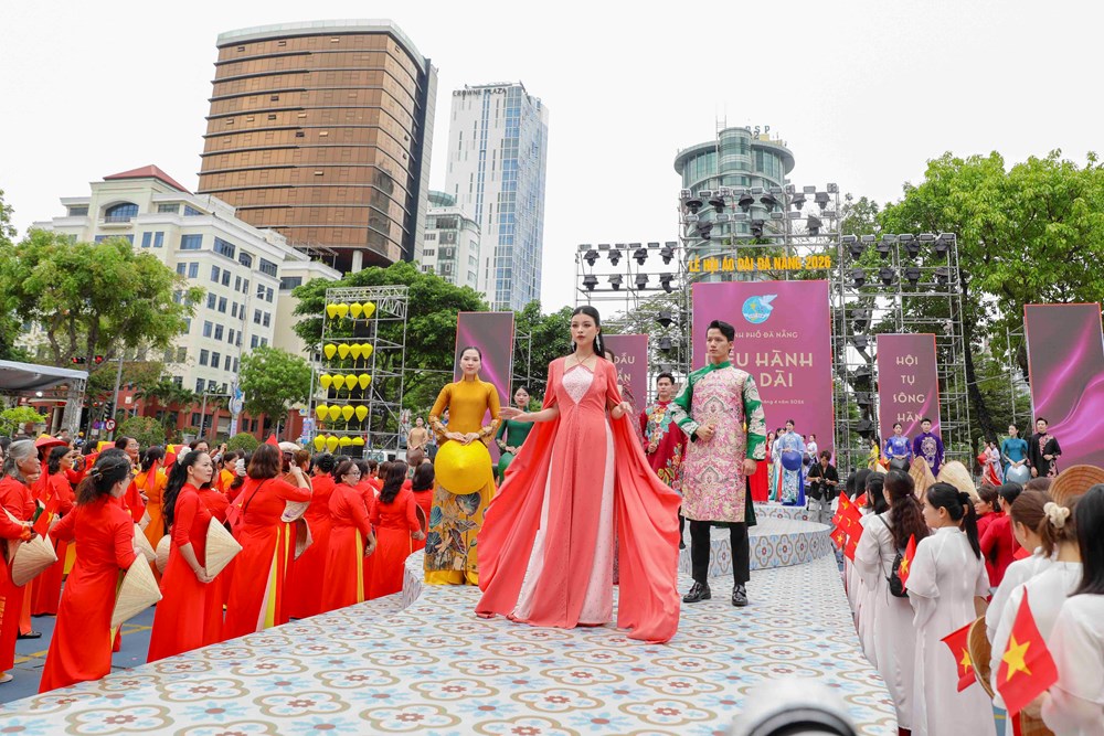Đà Nẵng: Diễu hành áo dài quy mô lớn, lan tỏa vẻ đẹp Việt - ảnh 4