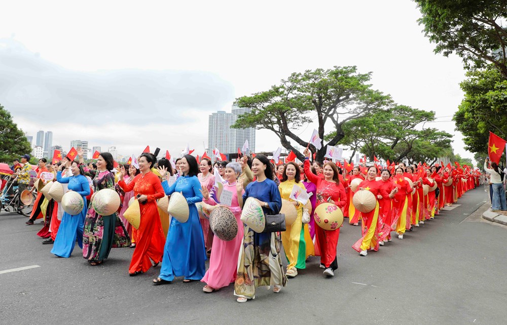 Đà Nẵng: Diễu hành áo dài quy mô lớn, lan tỏa vẻ đẹp Việt - ảnh 6