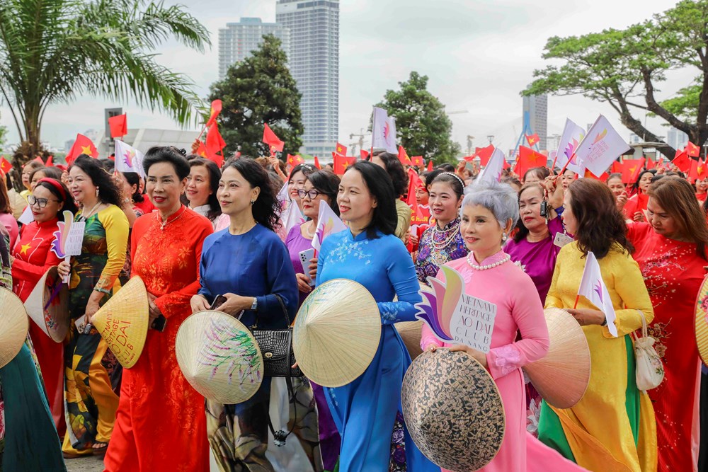Đà Nẵng: Diễu hành áo dài quy mô lớn, lan tỏa vẻ đẹp Việt - ảnh 7