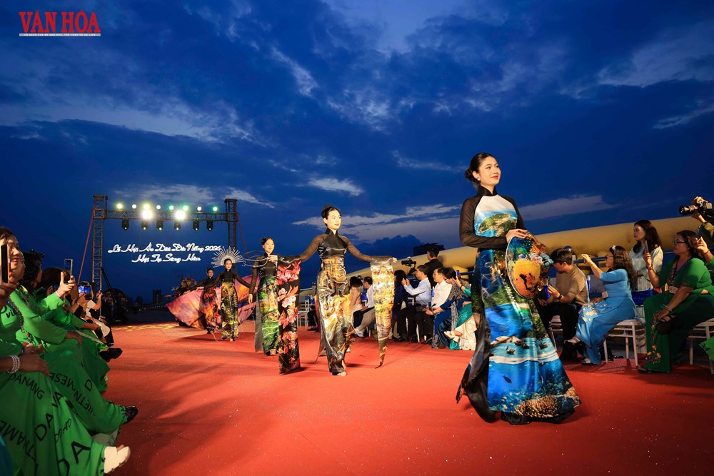 Khép lại Lễ hội Áo dài Đà Nẵng 2026 bằng “bản hòa ca” trên sông Hàn - ảnh 7