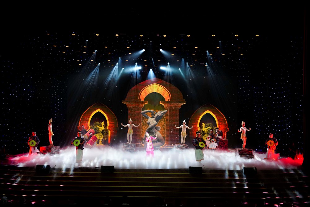 “Chuyện sông Hàn” - Dấu ấn mới trong phát triển công nghiệp văn hóa Đà Nẵng - ảnh 9